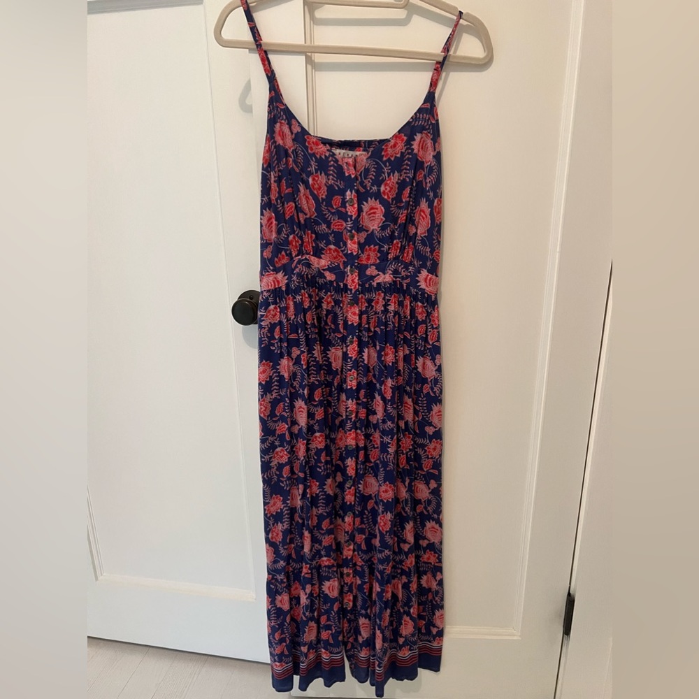 Xirena classic dress.
